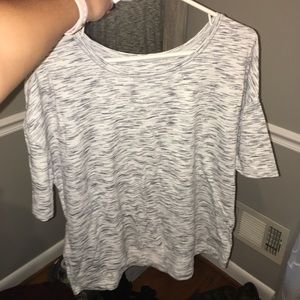 Lululemon short sleeve shirt